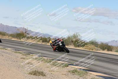 media/Nov-16-2025-Race Pace (Sun) [[8c5fa54630]]/Non Verified Riders (1st 20 Minutes)/3-Turn 3 Inside (11am)/